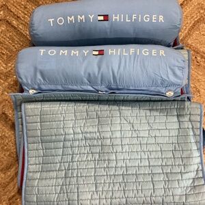 Tommy Hilfiger beach mats